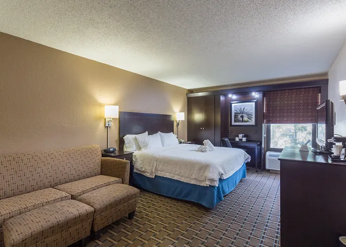 Spark By Hilton Tampa Brandon