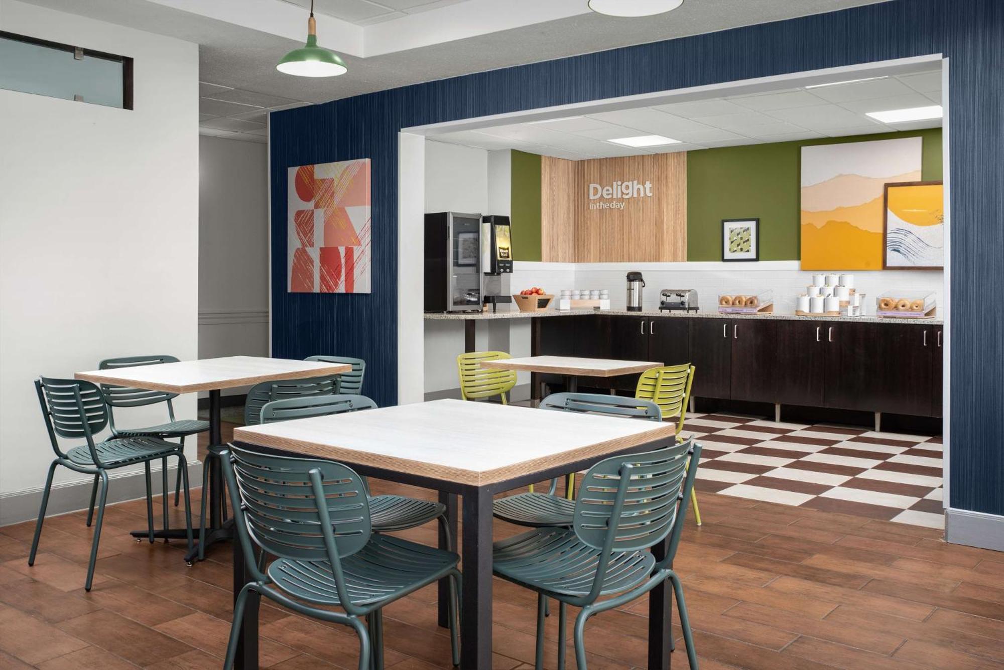 Hotel Spark By Hilton Tampa Brandon Heartland